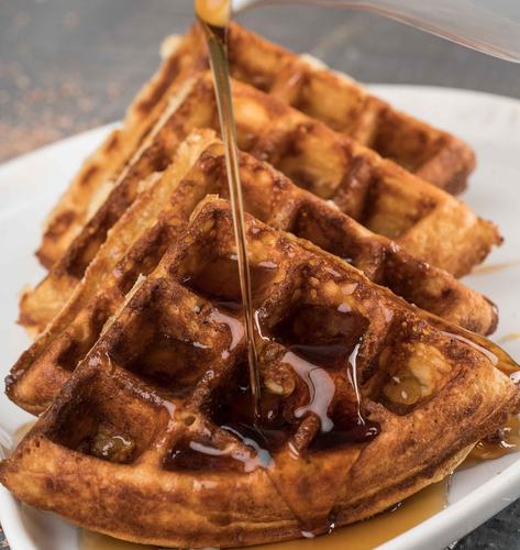 Image of the best vegan waffles recipe by LĒVO.