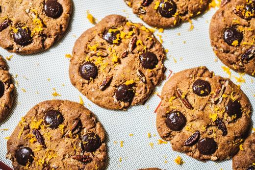 Image of pumpkin pecan cookies by LĒVO.