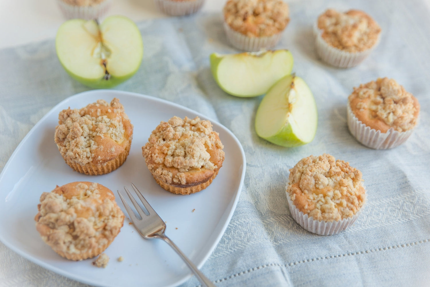 Cinnamon infused Apple Streusel Muffins