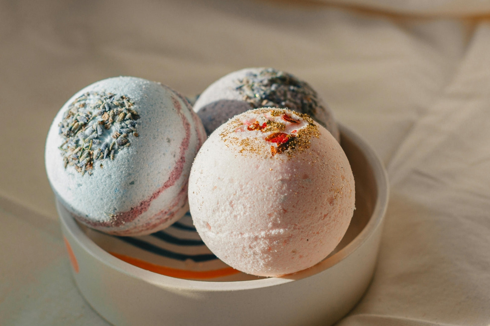 Image of the final bath bomb product after following LEVO's how to make diy bath bombs guide.