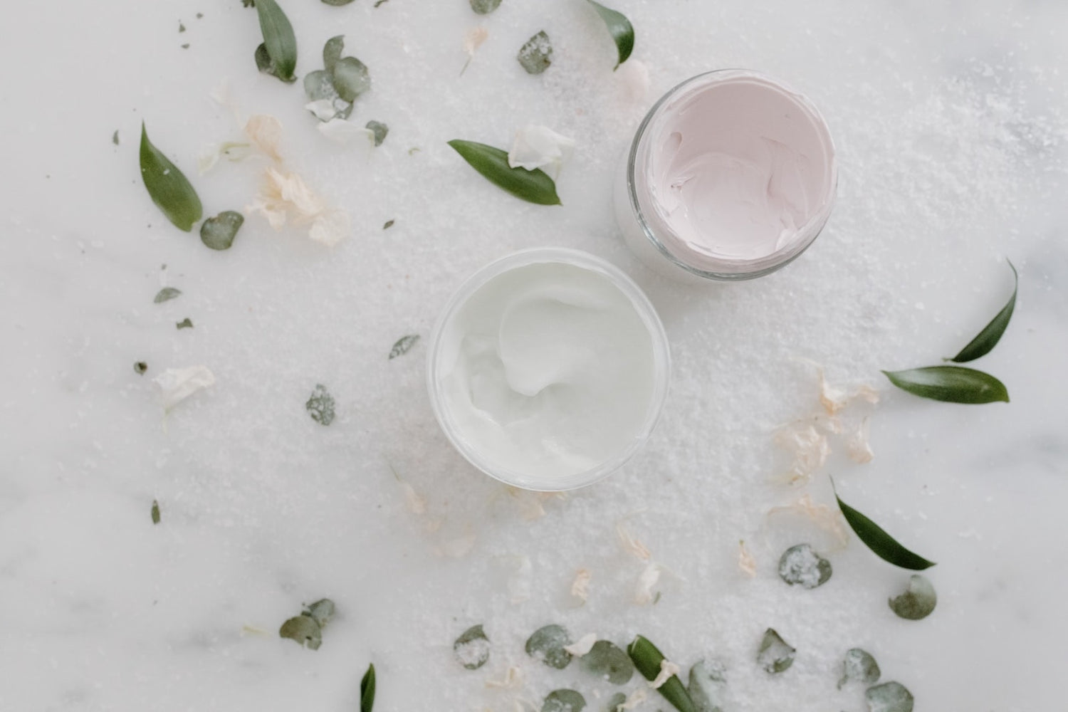 Image of lavender bath scrub recipe from LĒVO.