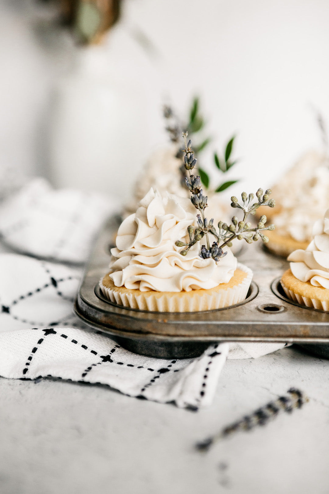 Image of cupcakes with lavender buttercream made by LEVO.