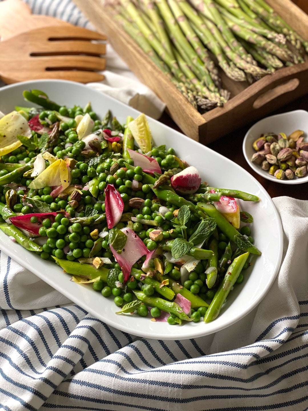Image of mint-infused spring pea and asparagus salad by LĒVO.