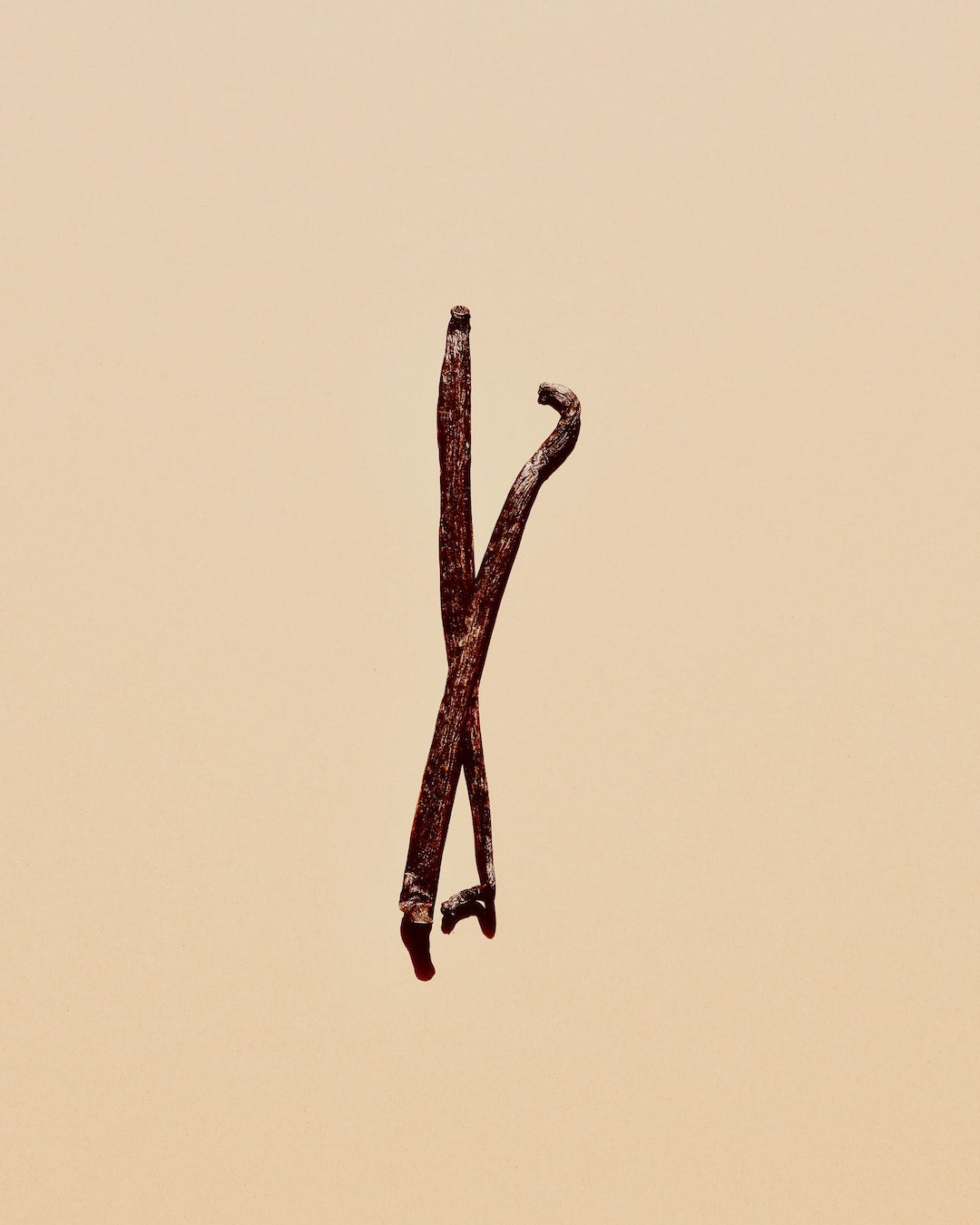 Image of vanilla, an ingredient necessary for LEVO's vanilla coconut oil recipe.