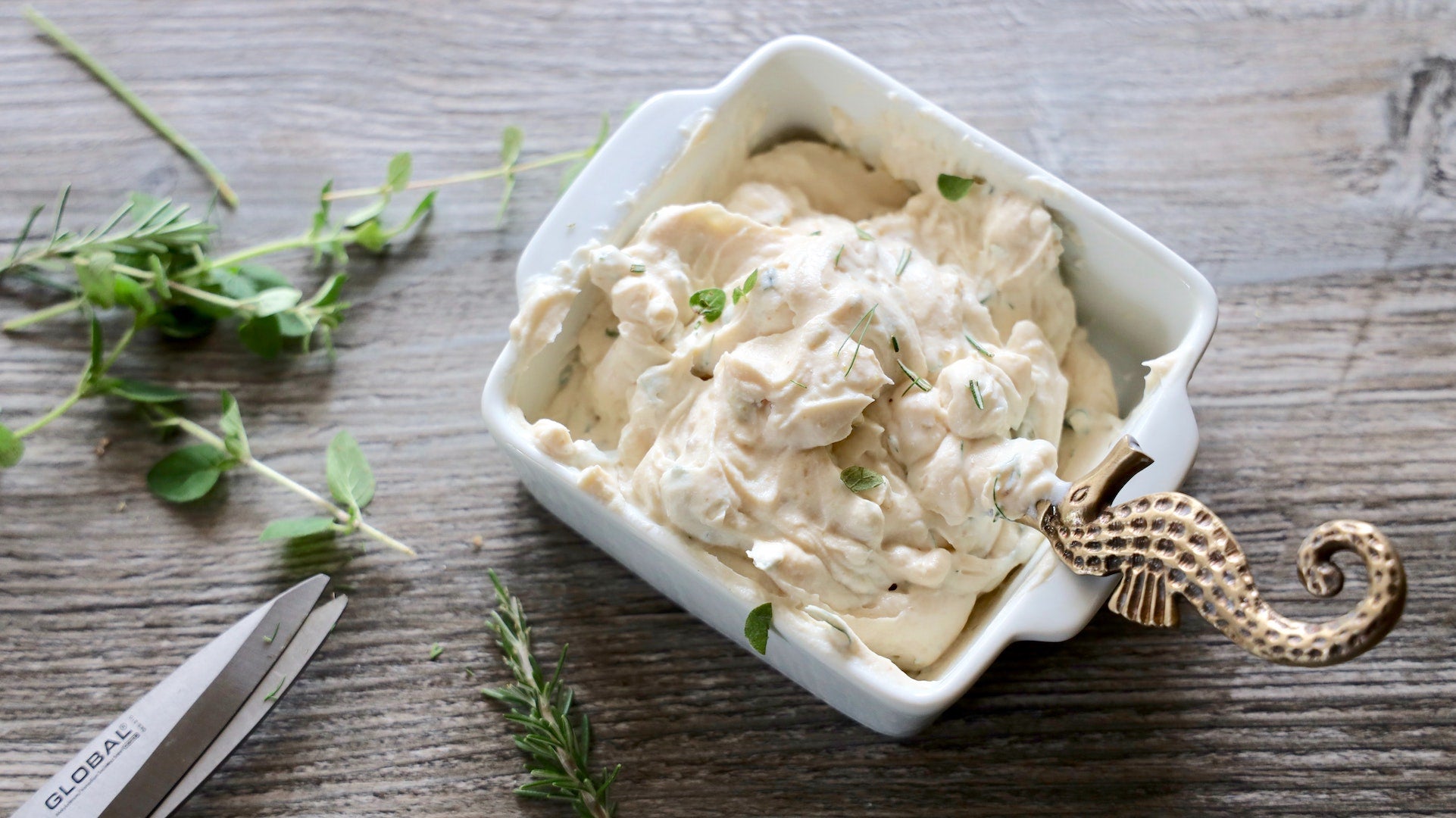 Image of LĒVO's recipe for roasted garlic mashed potatoes.