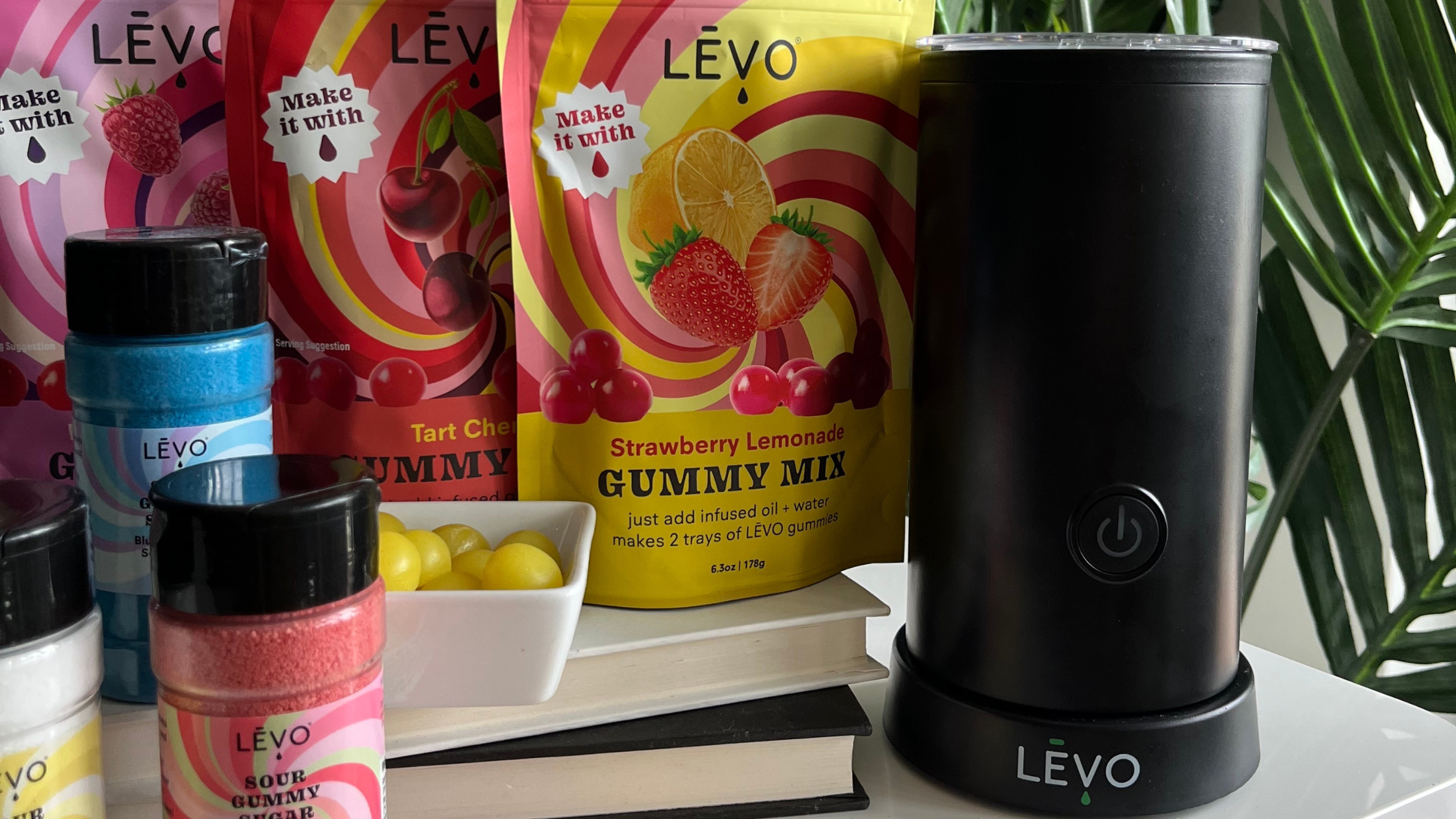 Everyone agrees: our Gummy Mixer is the best 🏆 - Levo