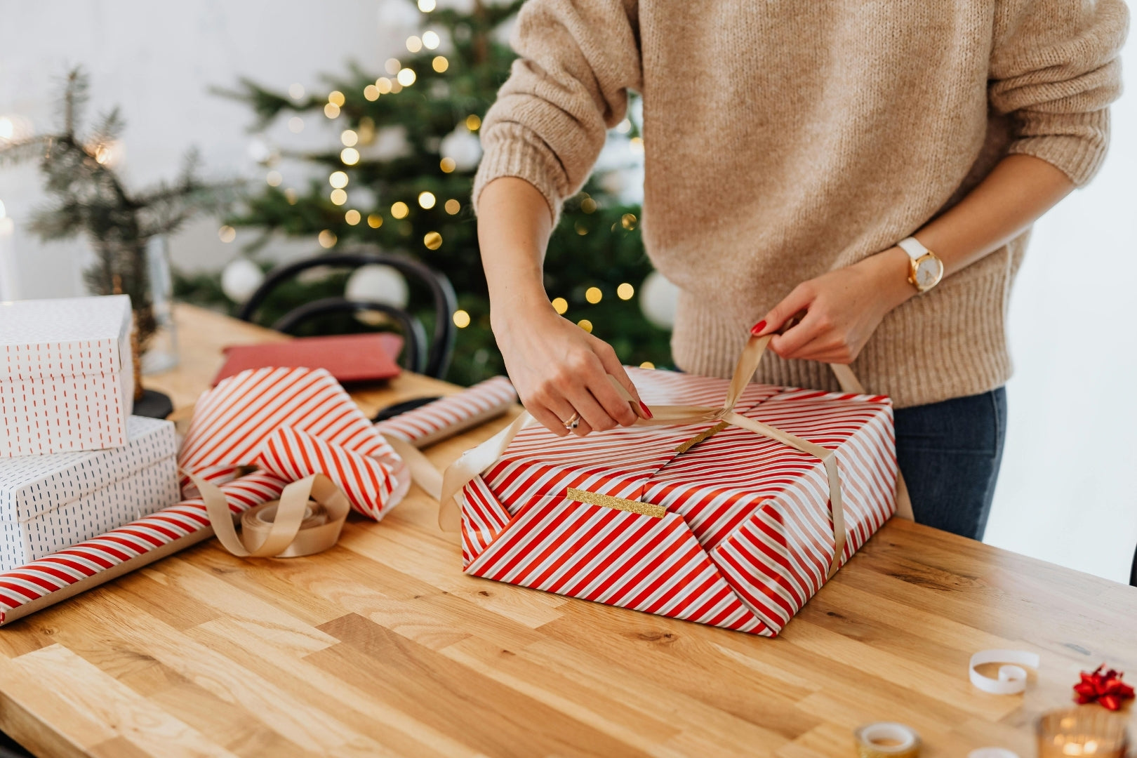 20 Homemade Holiday Gifts To Make With Your LĒVO