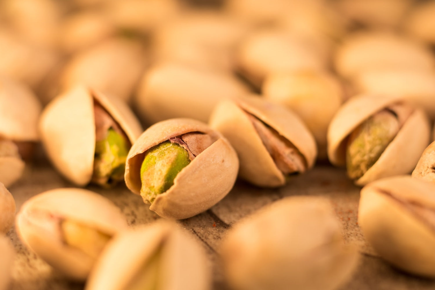 Image of pistachios used in LĒVO's homemade pistachio butter recipe.