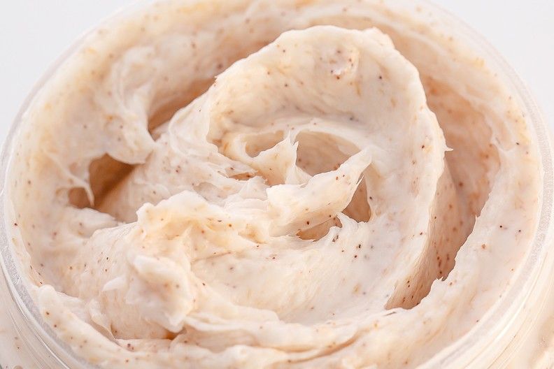 How To Make Vanilla Lip Scrub LĒVO LEVO Oil Infusion, Inc.